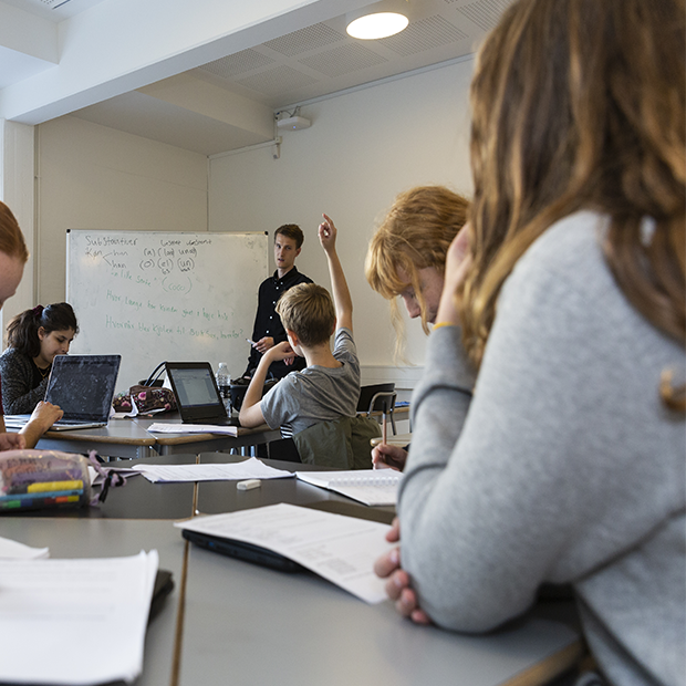Dansk hold. Billede af læringsmiljø