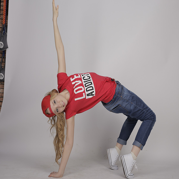 Dancemix holdet. Billede af pige der danser